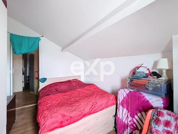 A VENDRE ENSEMBLE IMMOBILIER