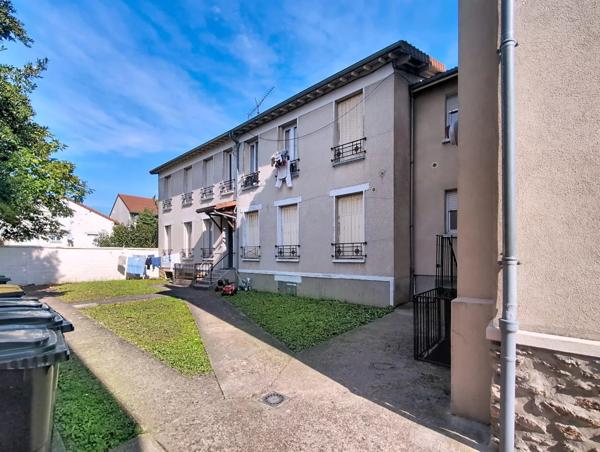 A VENDRE ENSEMBLE IMMOBILIER