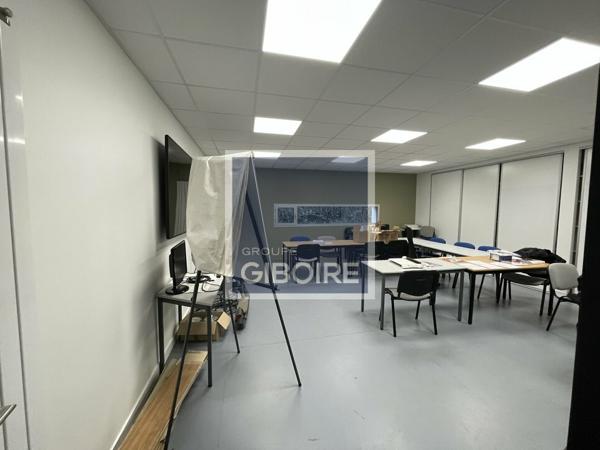 Local d'activites 1000 m² à vendre CESSON-SEVIGNE (réf : 35.6476)