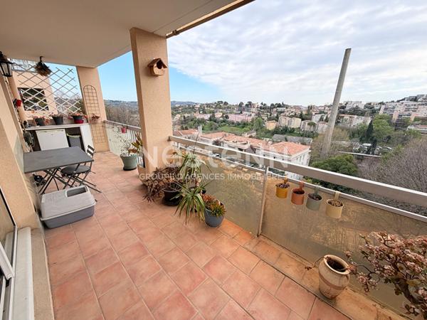 Superbe appartement 4 pièces 74,62m2 à Grasse Saint matthieu, Terrasse 14m2