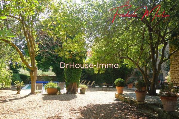 Maison à vendre 10 pièces de 550 m²