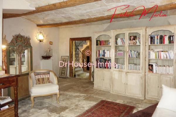 Maison à vendre 10 pièces de 550 m²