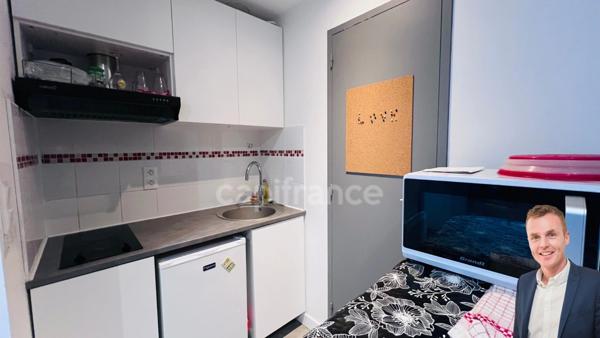 QUIMPER (29) - Local commercial/appartement meublé de 24,77 m²