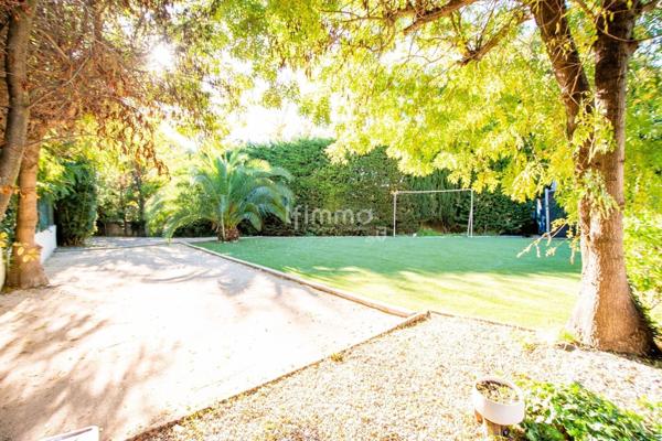 Maison indépendante/ Piscine/ Jardin / Espaces généreux