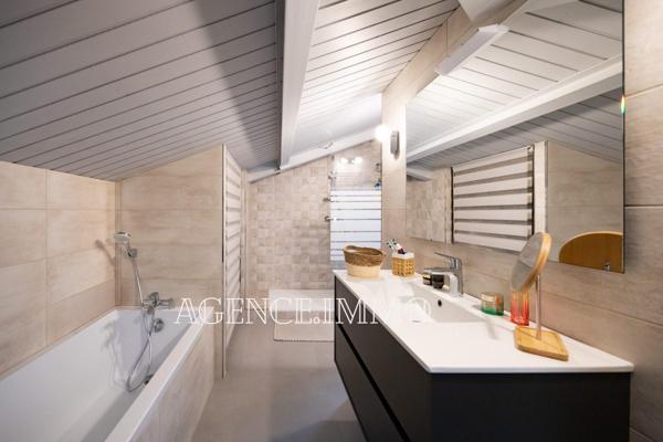 À vendre - Maison ancienne, 10 pièces située à Cerbère (66290)