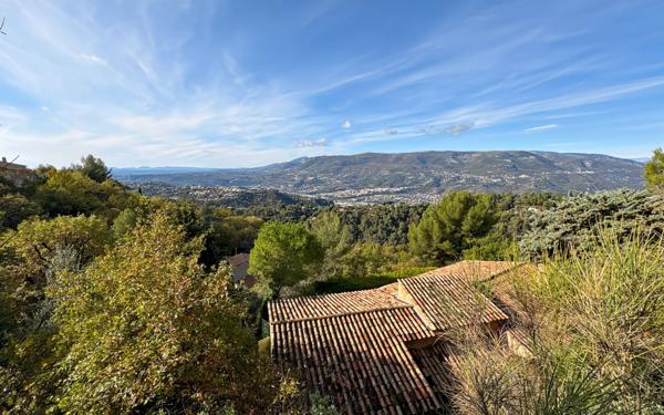 Maison à vendre    3 pièces • 98,53 m2 Aspremont