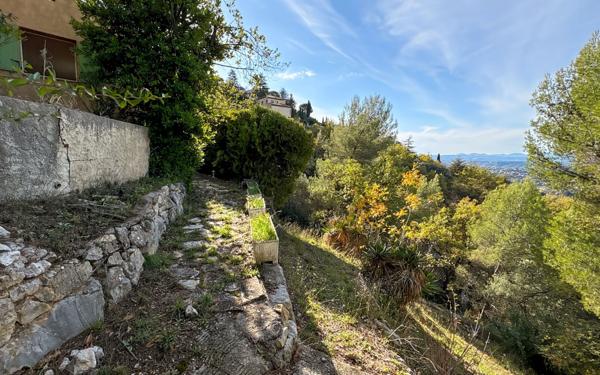 Maison à vendre    3 pièces • 98,53 m2 Aspremont