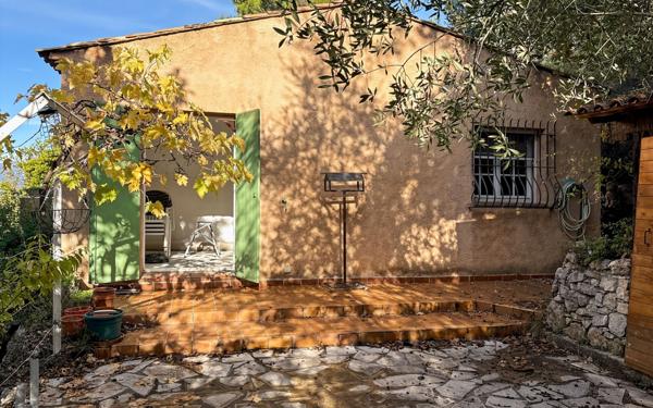 Maison à vendre    3 pièces • 98,53 m2 Aspremont