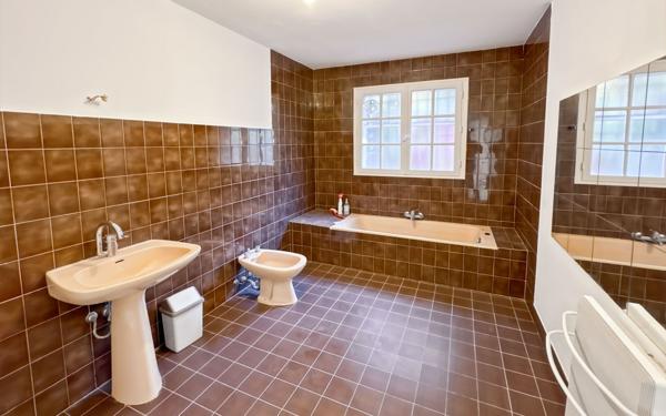 Maison à vendre    3 pièces • 98,53 m2 Aspremont