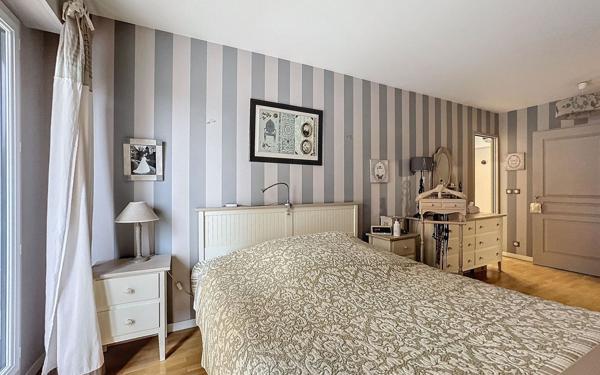 Appartement à vendre    6 pièces • 121 m2 Montrouge