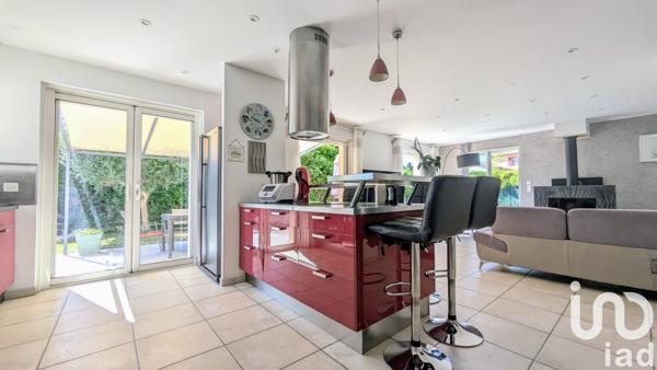 Maison à vendre 5 pièces 140 m² Le Rouret