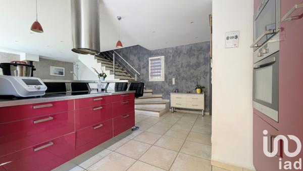 Maison à vendre 5 pièces 140 m² Le Rouret