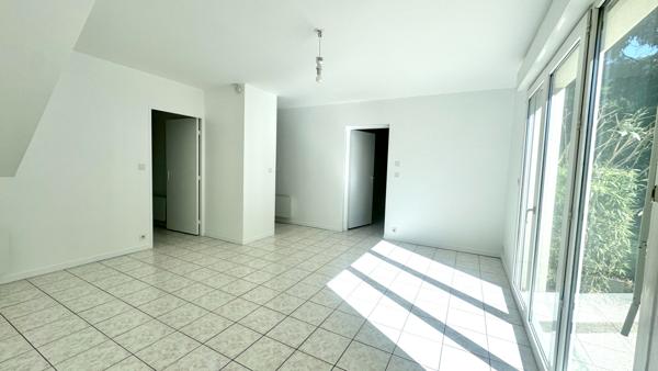 « Appartement à vendre TASDON » 199 900 € FAI* TYPE 2 JARDIN + JARDIN + GARAGE !