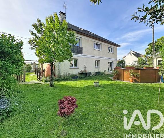 Maison à vendre 10 pièces 194,24 m² Osny