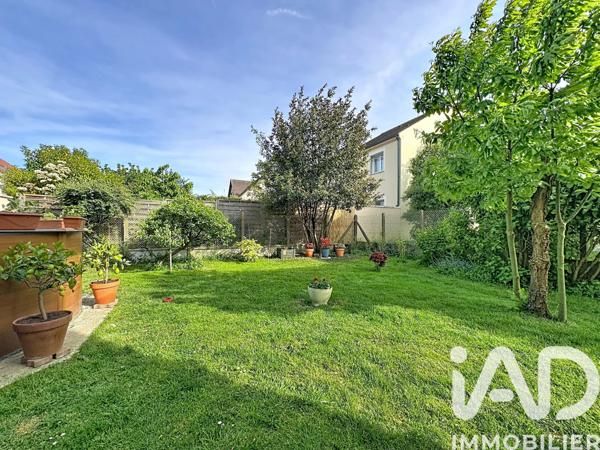 Maison à vendre 10 pièces 194,24 m² Osny