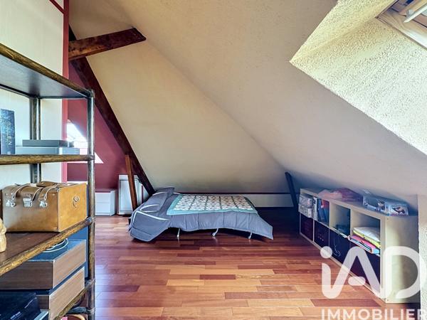 Maison à vendre 10 pièces 194,24 m² Osny