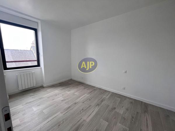Location appartement Cleguerec : 550 € - AJP Immobilier Pontivy