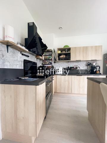 Maison
         4 pièces
        - 91 m² 249 500 € *