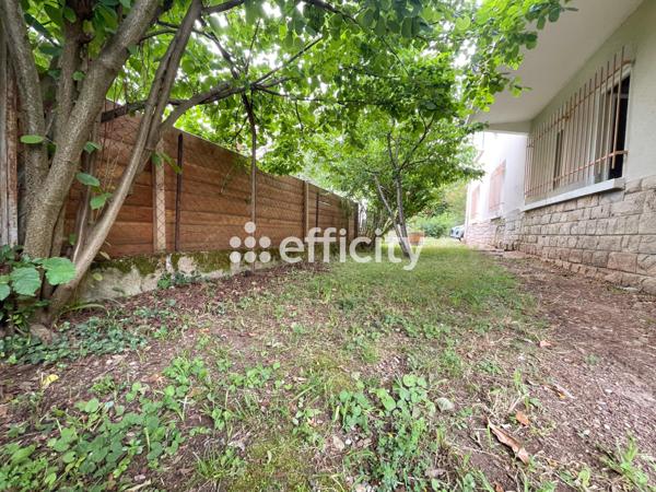 Maison
         4 pièces
        - 91 m² 249 500 € *