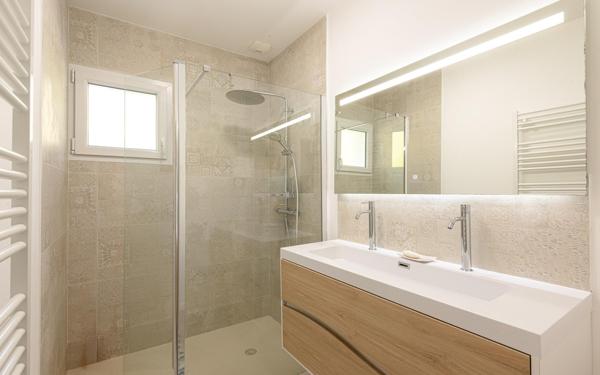 Villa T7 avec un appartement indépendant