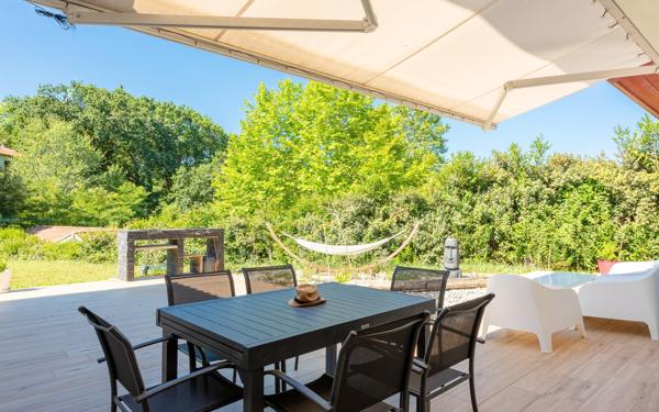 Villa T7 avec un appartement indépendant