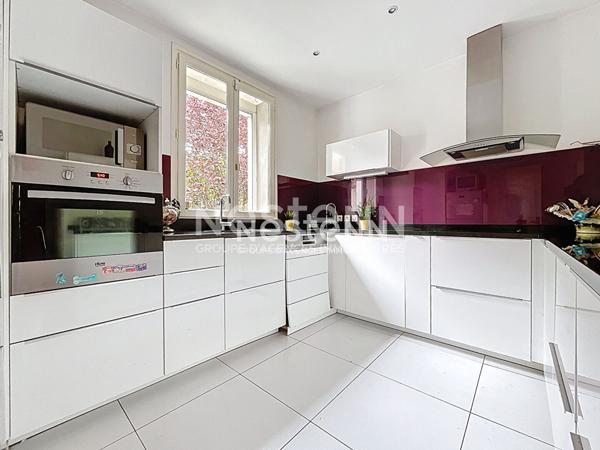 Maison à vendre en plein centre-ville de L'Isle-Adam avec dépendance - 6 chambres