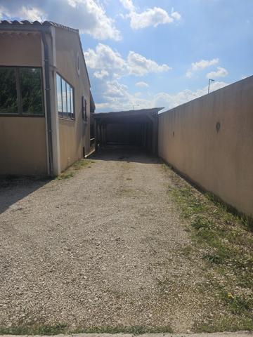 Camaret-sur-Aigues (84850) CAMARET T5 AVEC JARDIN