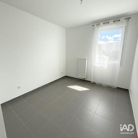 Location appartement 3 pièces 62 m² Salon-de-Provence