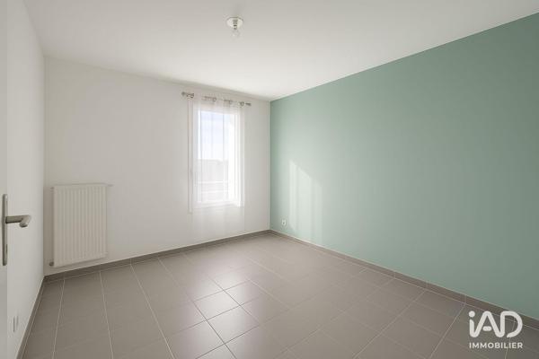 Location appartement 3 pièces 62 m² Salon-de-Provence