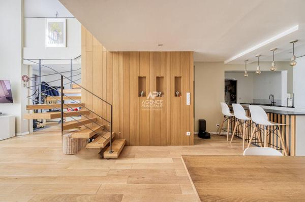 CHAVILLE - Duplex 5 pièces, calme et lumière. €619 000 ** - Référence 660-C