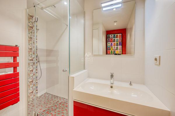 CHAVILLE - Duplex 5 pièces, calme et lumière. €619 000 ** - Référence 660-C