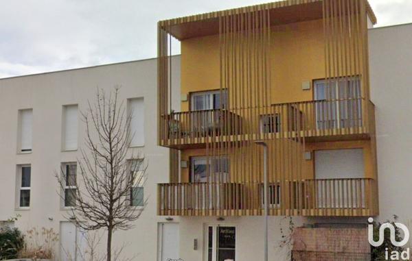 Appartement 1 pièce de 27 m² à Saint-Priest (69800)