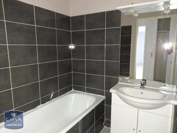 Appartement à louer 2 pièces 43.71m²