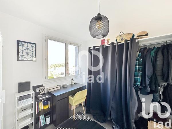 Appartement 3 pièces de 71 m² à Marseille (13009)