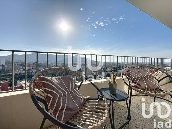 Appartement 3 pièces de 71 m² à Marseille (13009)