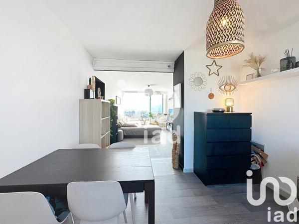 Appartement 3 pièces de 71 m² à Marseille (13009)