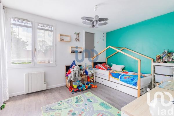 Maison 4 pièces de 70 m² à Lardy (91510)