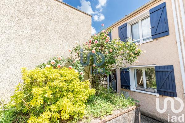 Maison 4 pièces de 70 m² à Lardy (91510)