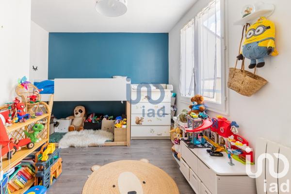 Maison 4 pièces de 70 m² à Lardy (91510)