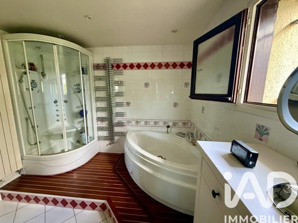 Maison à vendre 7 pièces 235 m² Grand Bourgtheroulde