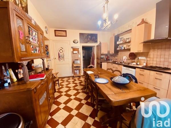 Maison à vendre 14 pièces 365 m² La Guiche