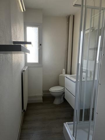 GRAND T2 - PROCHE CENTRE VILLE