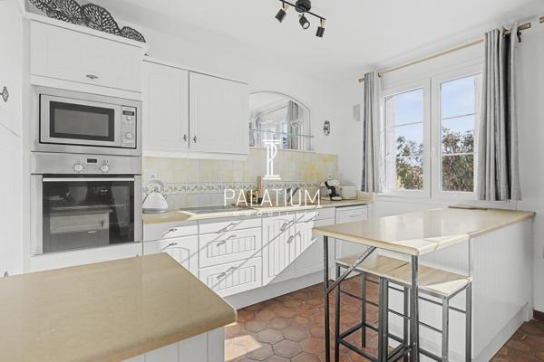 Port-Grimaud – Ensemble de 2 appartements en bord de canal – 169 m² – 2 amarrages
