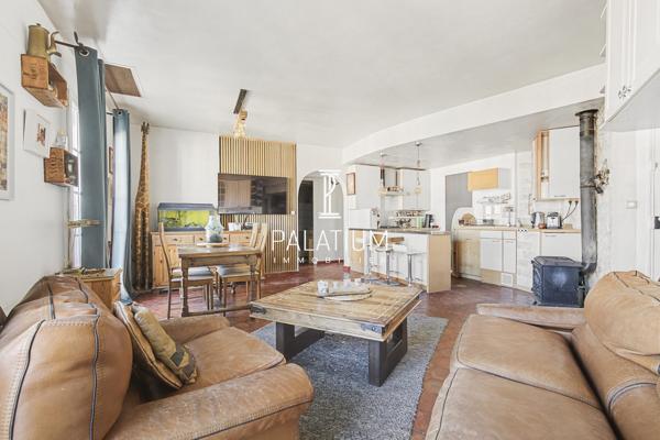 Port-Grimaud – Ensemble de 2 appartements en bord de canal – 169 m² – 2 amarrages