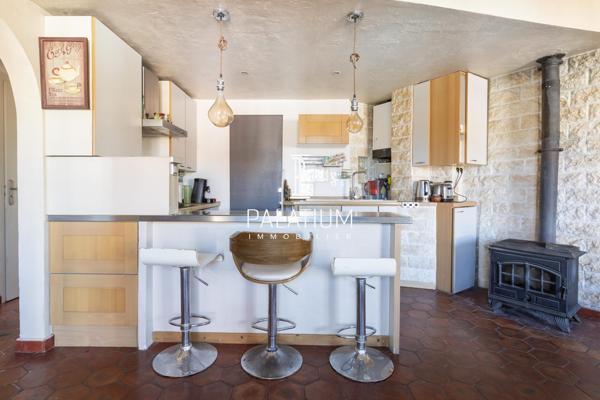Port-Grimaud – Ensemble de 2 appartements en bord de canal – 169 m² – 2 amarrages