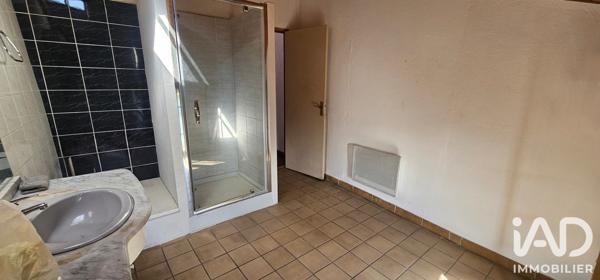 Maison à vendre 4 pièces 135 m² Entraigues-sur-la-Sorgue