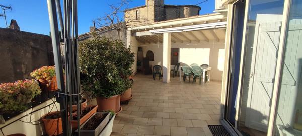 Maison lumineuse avec garage, terrasse et vue exceptionnelle