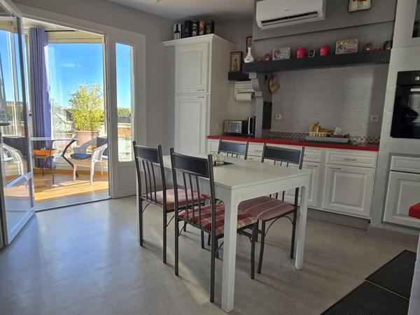 Maison lumineuse avec garage, terrasse et vue exceptionnelle