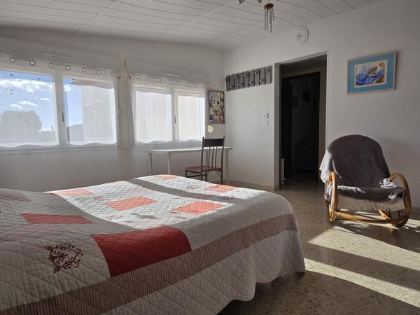 Maison lumineuse avec garage, terrasse et vue exceptionnelle