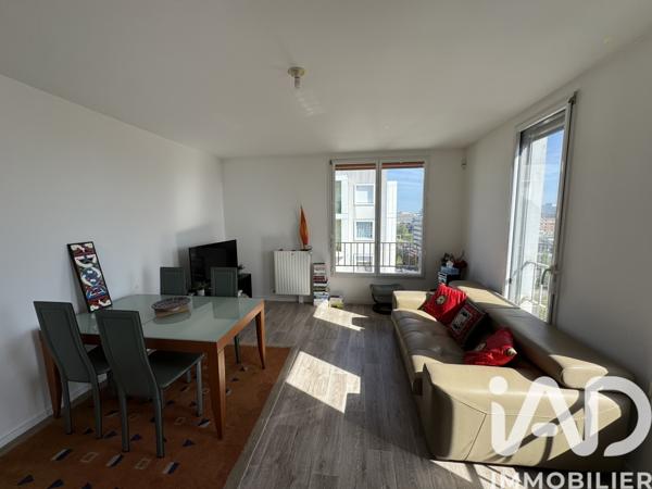 Appartement à vendre 3 pièces 61 m² Évry-Courcouronnes
